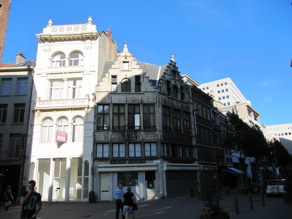 Monumental buildings Melkmarkt 41 and Eiermarkt 7 by Willem Nabuurs