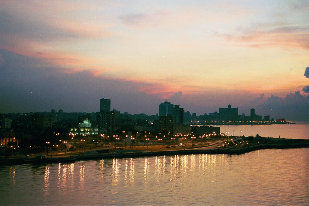 Paseando por la Habana by maolico