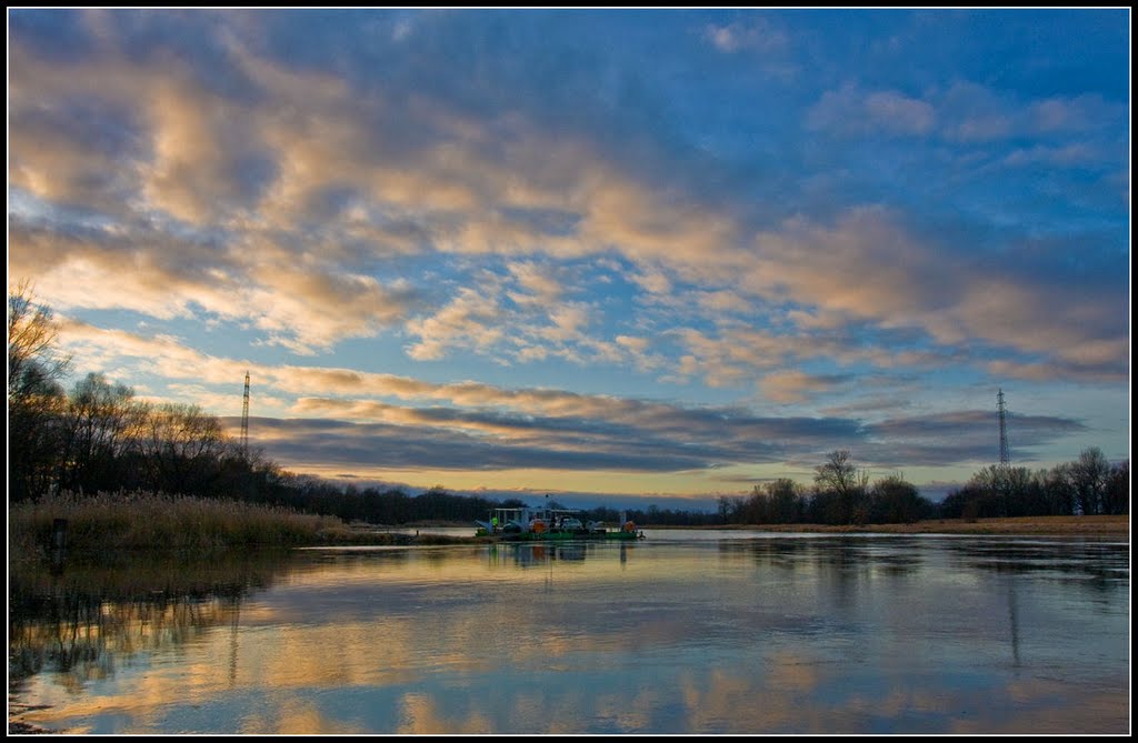 The ferry. by edw@rd04