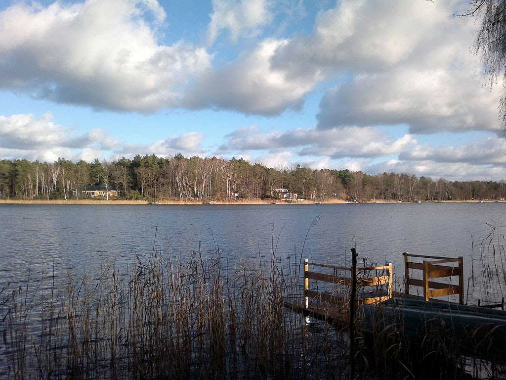 Am Stolzenhagener See by Kontrollfuxx