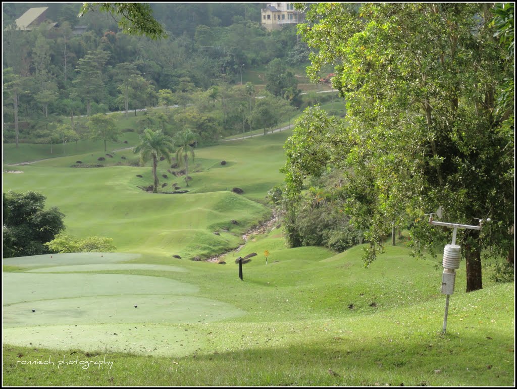 Bukit Tinggi Golf & Country Resort by peek a boo