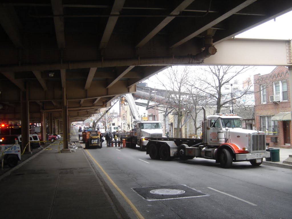 Giant billboard down on Meeker St facing southwest from Graham Ave by Robert Reichenbach