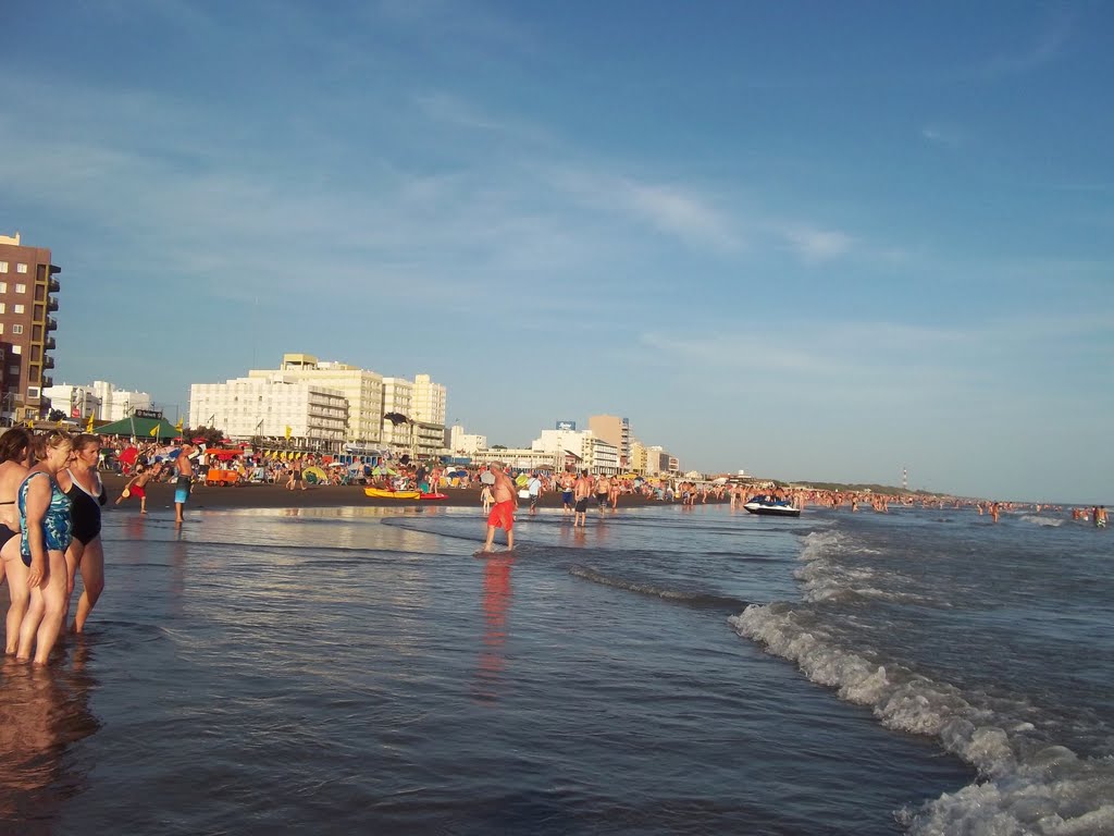 Playa en Monte Hermoso by noeba