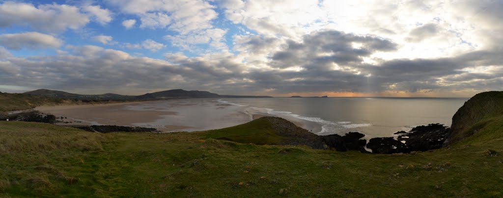 Rhossilli bay - winter view from burry holms by fat-freddies-cat