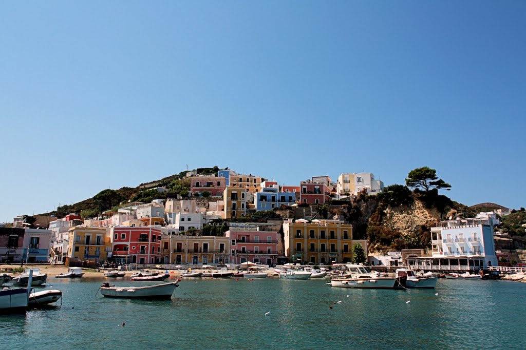 Ponza - Sant'Antonio beach by Luca Messina