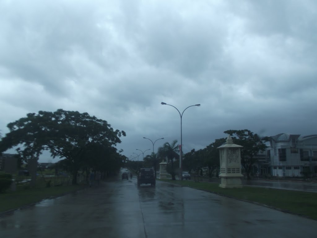 Aksse Road to Tanjung Bunga by Richard Monny