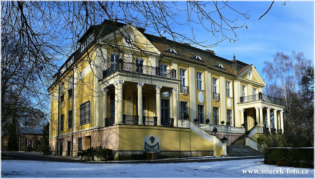 Zoo Dvůr Králové nad Labem ředitelství - vila by Karel Souček