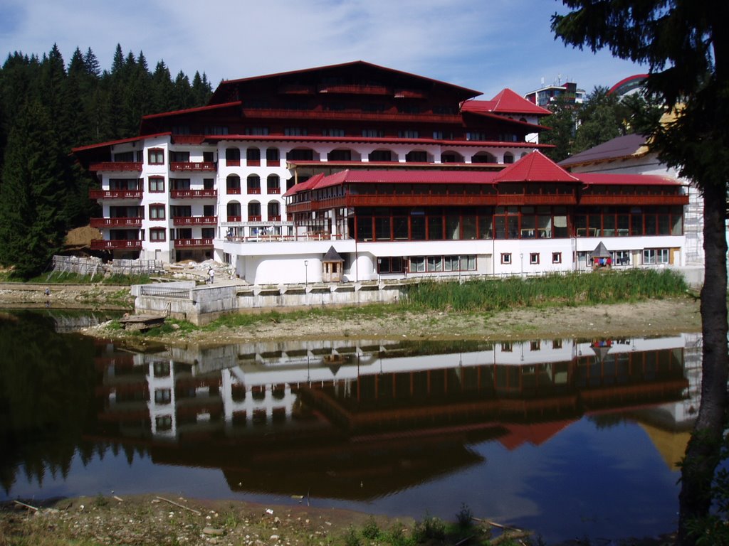 Poiana Brasov - Romania by Laurentiu Vaduva