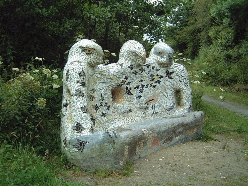 Tarka Trail cycle path, sculpture of birds, probably buzzards, also other bird species depicted in mosaic by Graham Martin