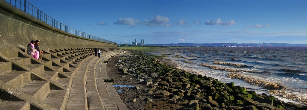 Severn Beach. Avon. UK by Dan Blore