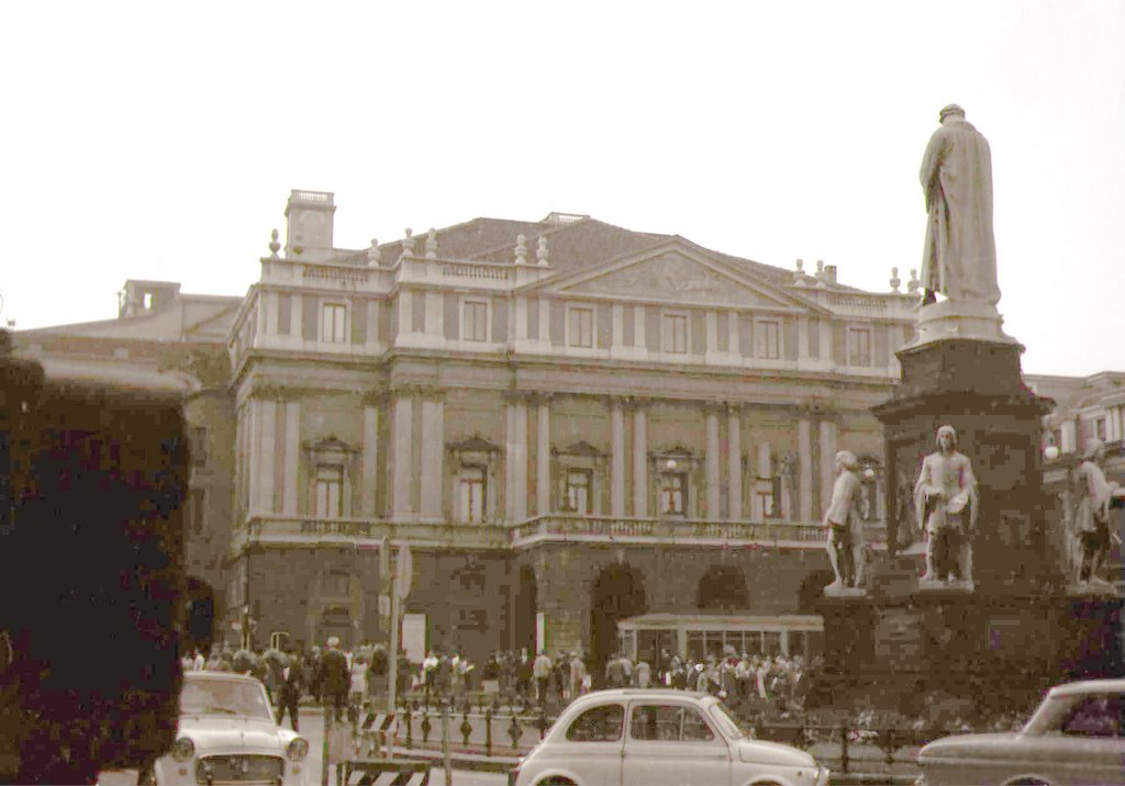 Italia, Milano, teatro Alla Scala by laura milani