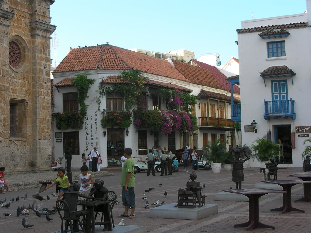 Plaza San Pedro by Ralf Ende