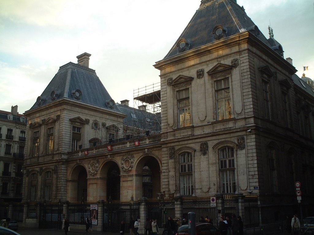 Hotel de Ville by pierre dussort