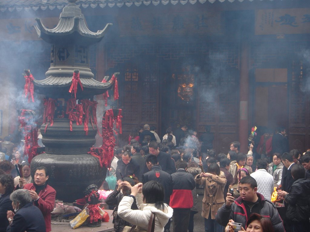 The Jade Buddha Temple, Shanghai by Antares01