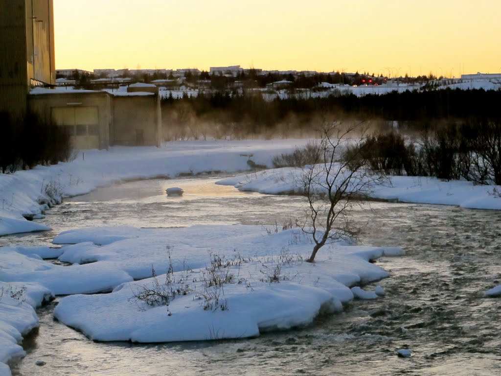 Elldaar River, Reykjavik, Iceland by HOLadd1