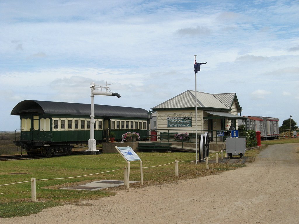 Milang Railway Station by jez_au