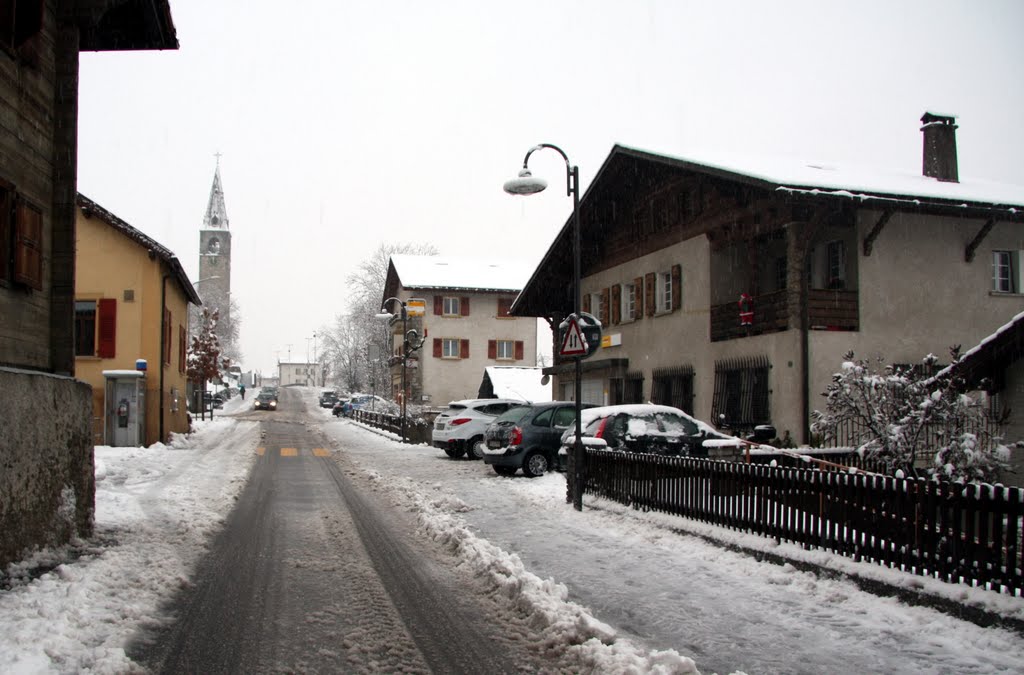 Chalais - La Poste - neige en décembre by Charly-G. Arbellay