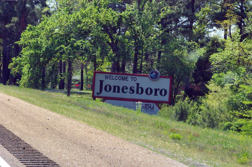 2010, Jonesboro, AR, USA by Qwilleran