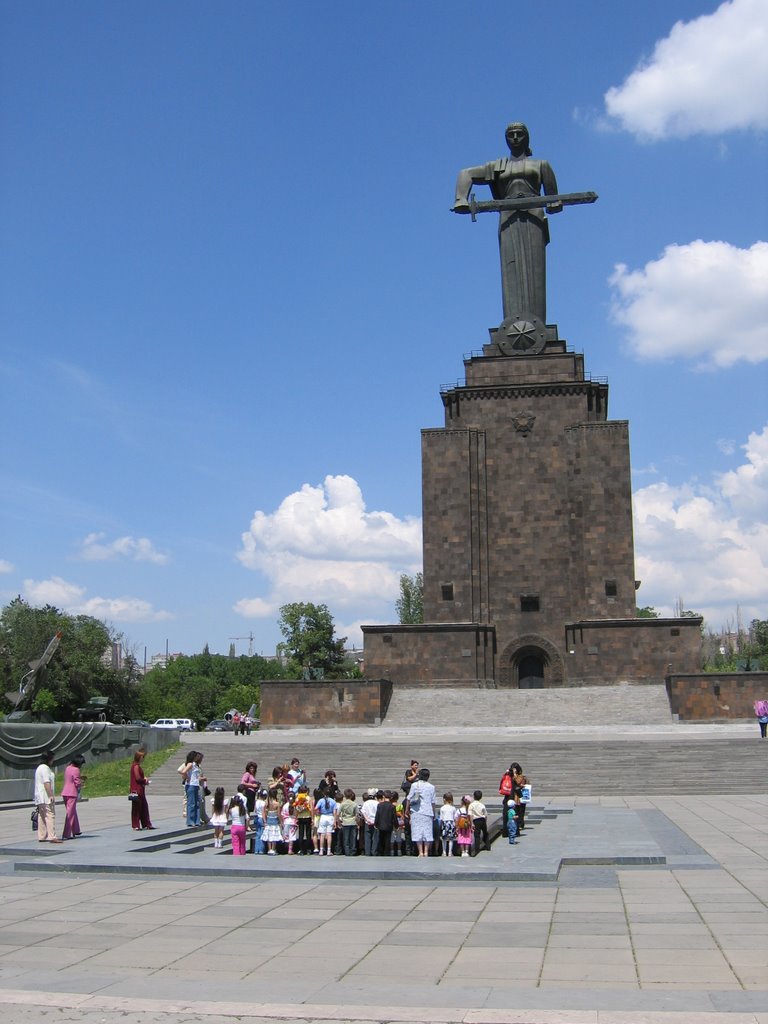 Mother Armenia, Yerevan by meowmeow