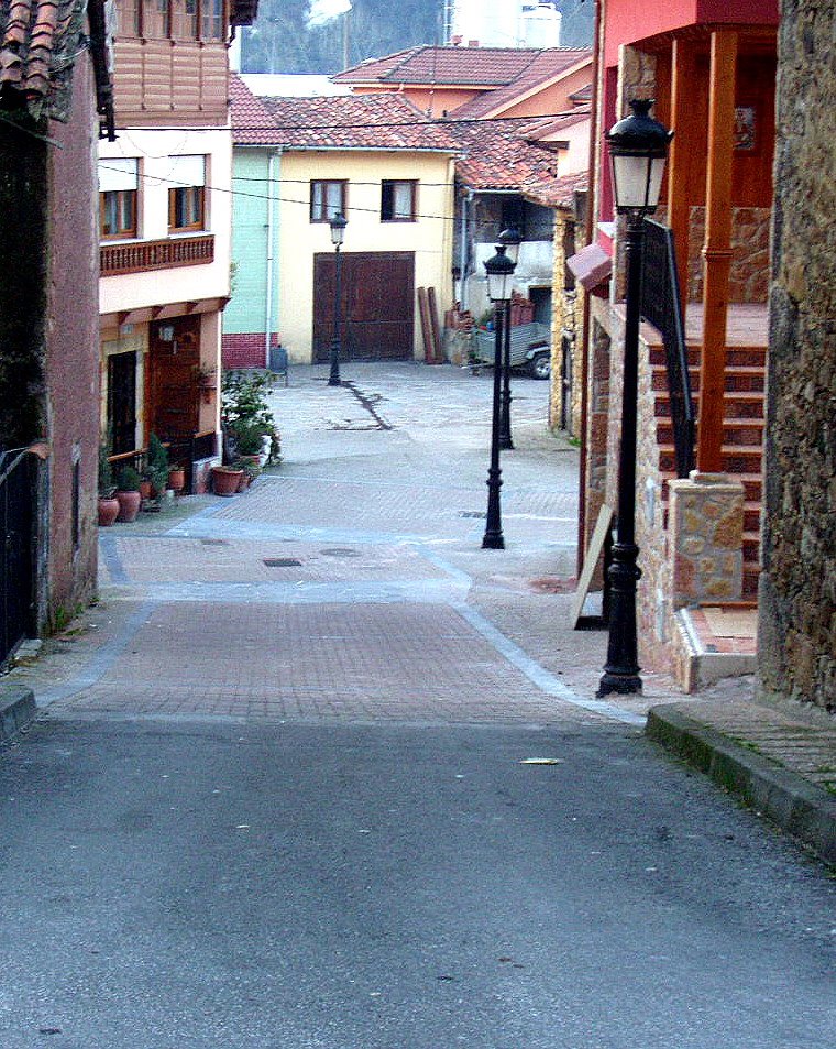 Villamayor, Piloña, Asturias by Antonio Alba