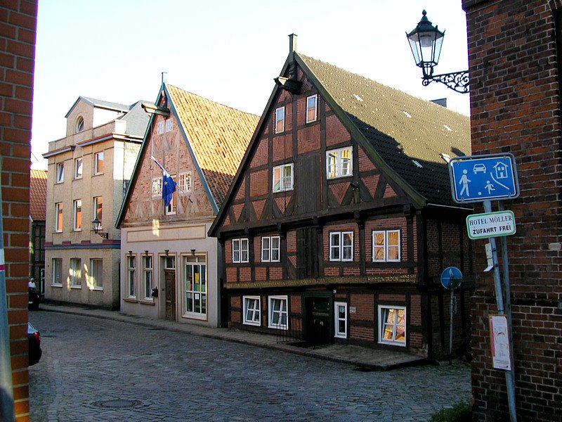 Lauenburg - Elbstraße by Rüdiger Maas