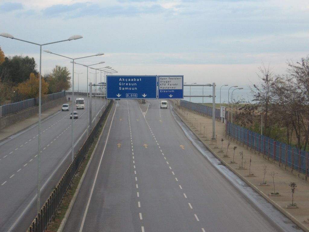 Highway in Trabzon by David Avs