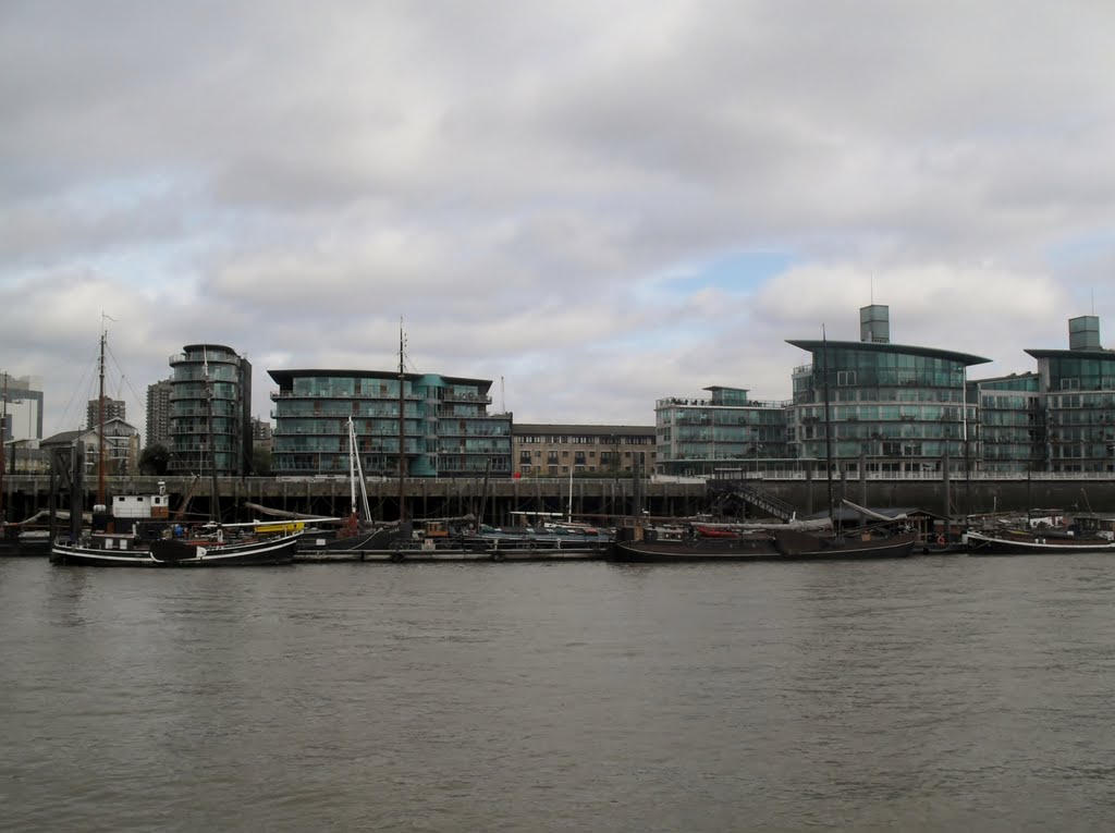 Butlers Wharf by Jan Schaffer