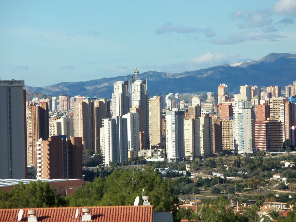 Las cúspides de Benidorm by AMJS