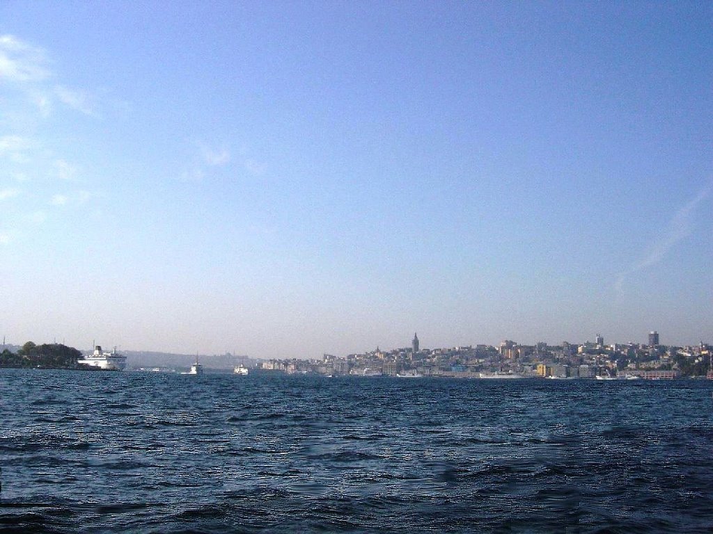 A view to Galata from Uskudar by balarisi