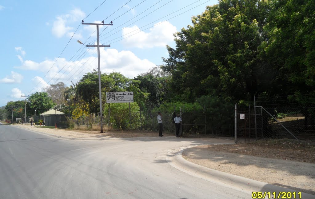 Roadway Entrance into Port Moresby ARTS THEATRE area along Magani Cresent in WAIGANI area, with NZ Embassy Residence next door, on 5-11-2011 by Peter John Tate,