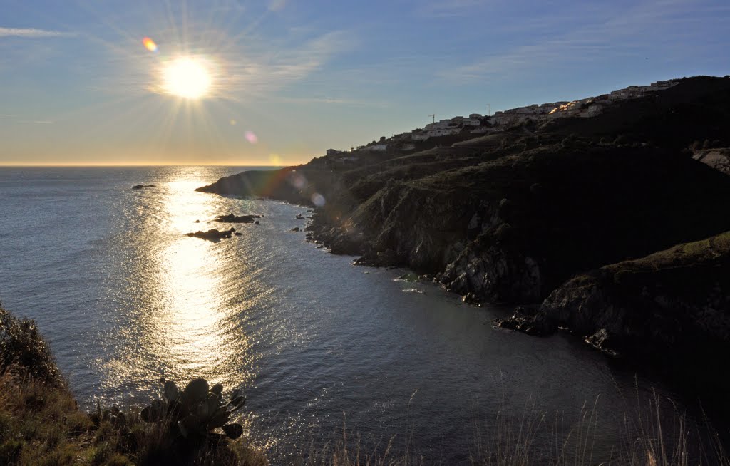 Cerbère, Camí de Ronda a Platge Perafita by peremagria