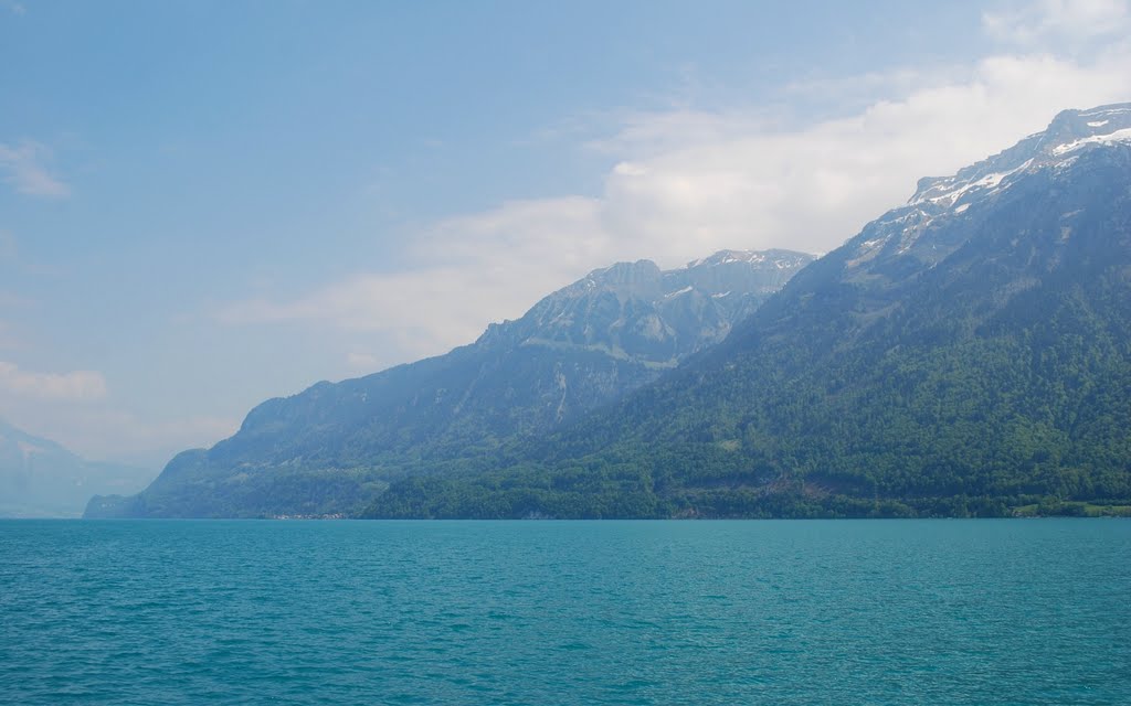 Brienzersee by Hans J.S.C. Jongstra