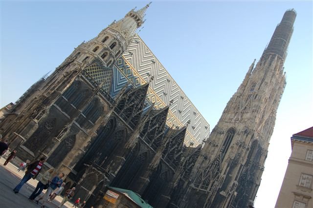 Stephansdom, 1010 Wien, Austria by Евгений Белаш