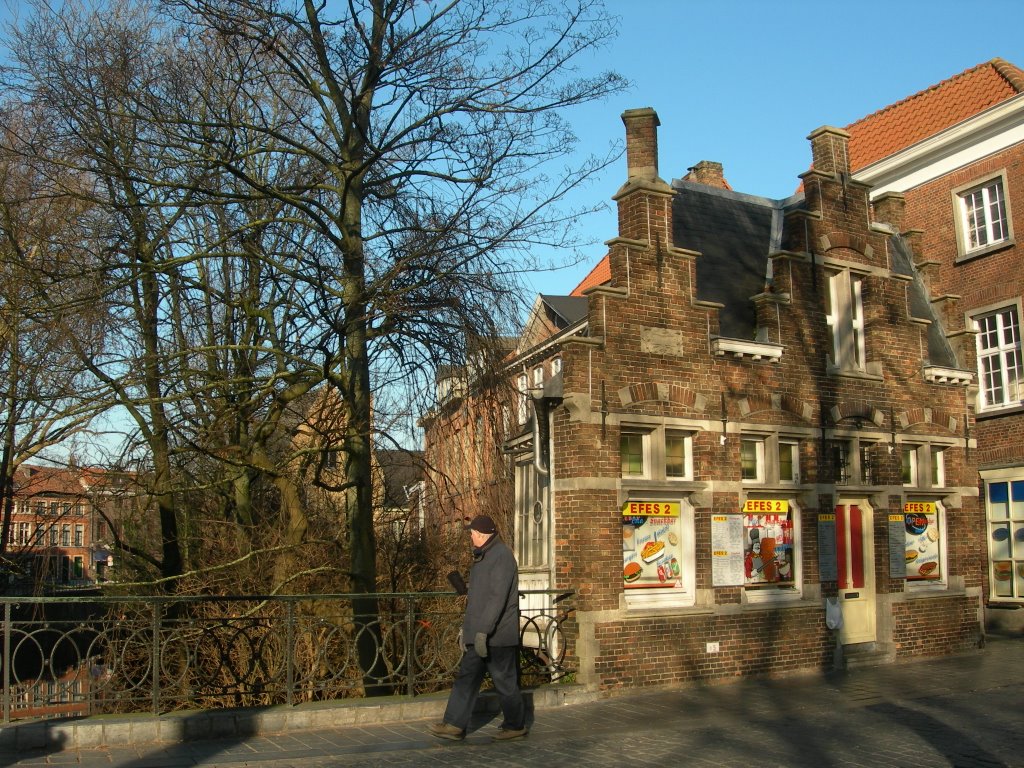 Le petit restaurant a Brugge by Zhao yang-ta152