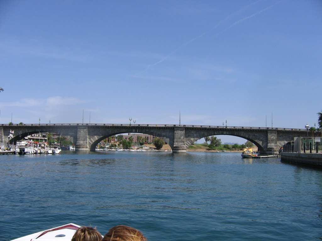 London Bridge Lake Havasu City by alfonsotrinidad