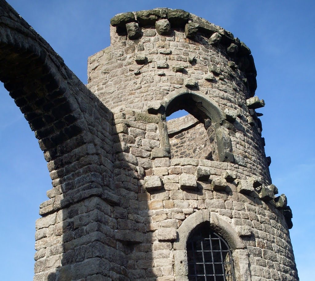 Mow Cop Castle. by elva712