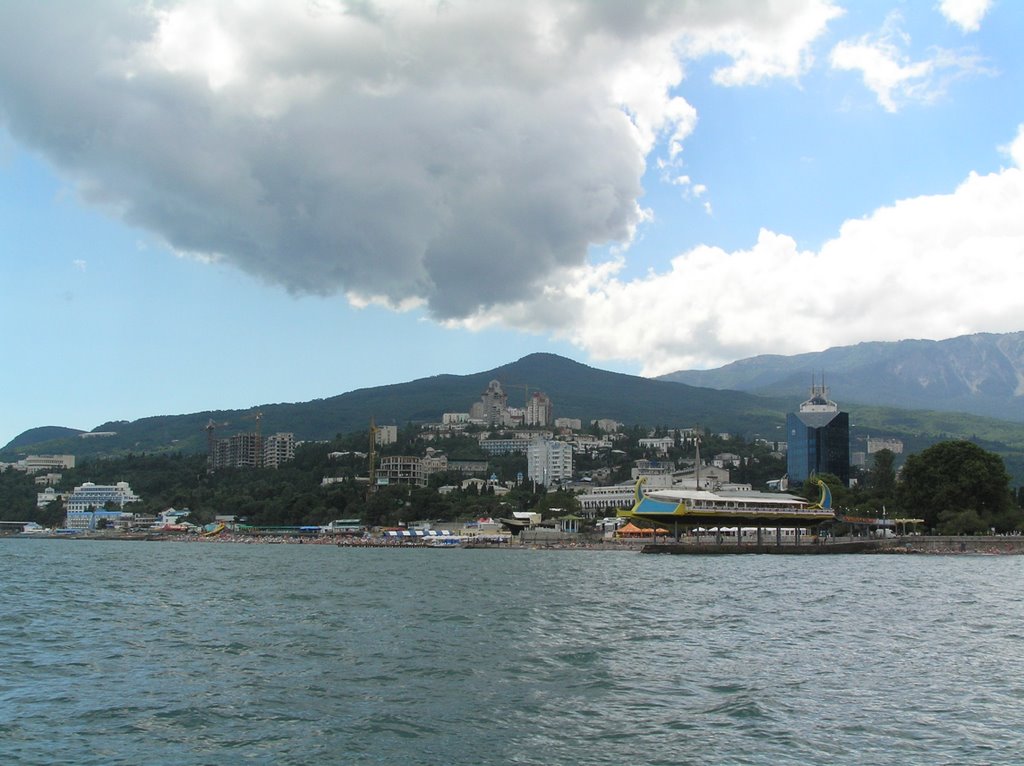 Cloud over Yalta by Yuri Filkin