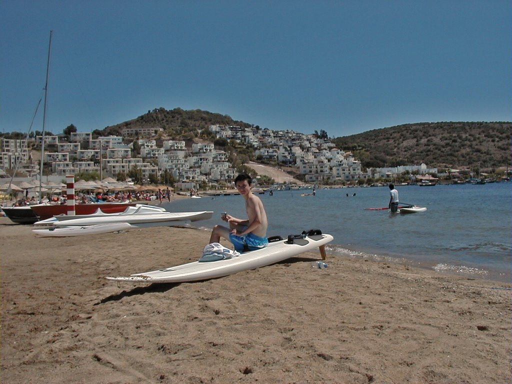 Waiting for some wind! Windsurfing School 2007 by bonkers