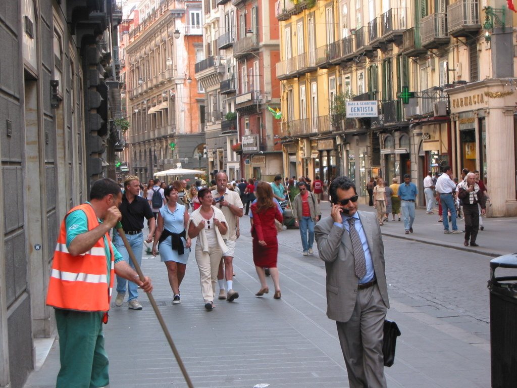 Napels via Roma by Frans van Leeuwen