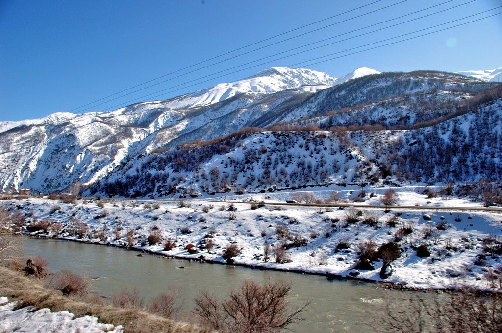 Sansa Mountain Gate, Tanyeri, Erzincan by Seref Halicioglu