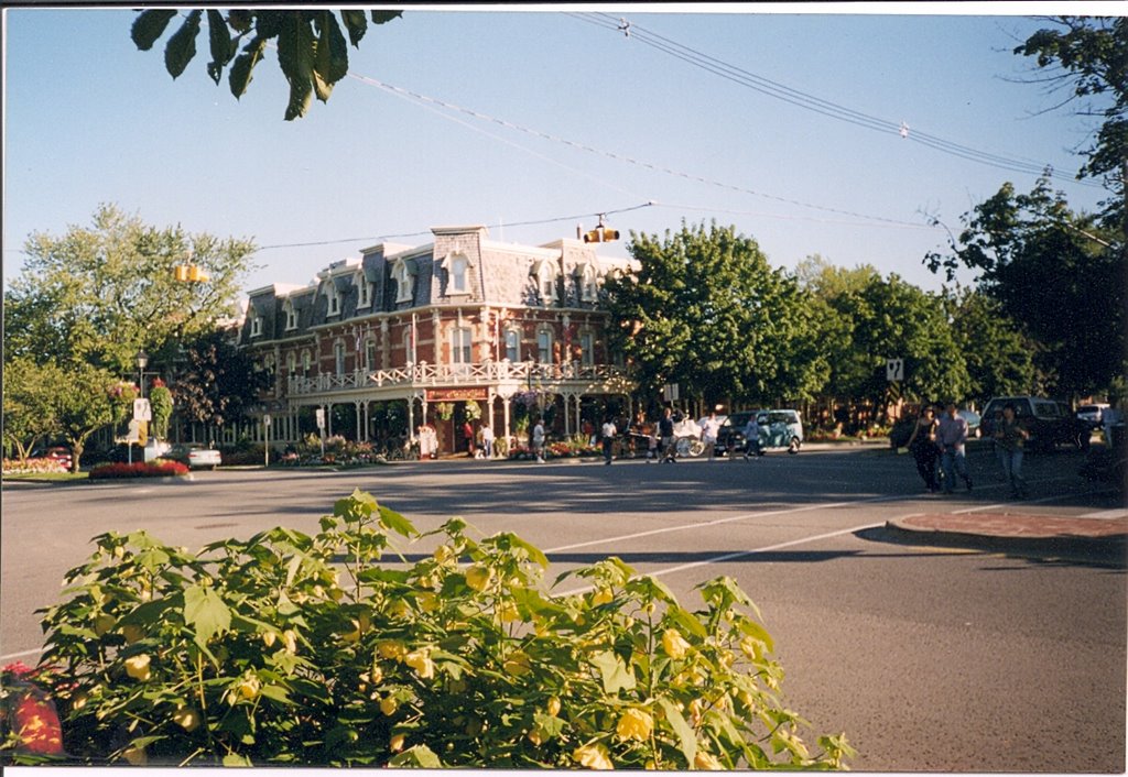 Prince Of Wales Hotel, Niagara on the Lake by sol pons-fuster