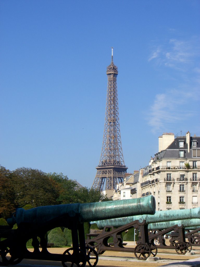 Eiffel Tower by Karen brodie