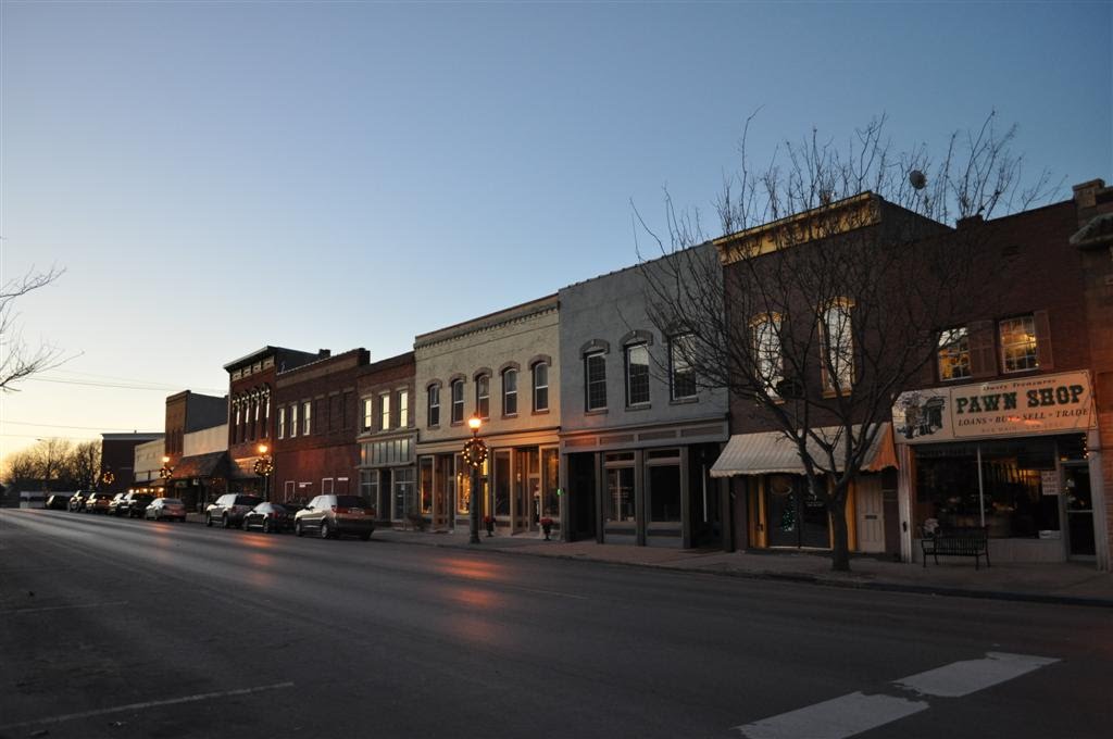 Downtown,Lexington, MO by marnox1