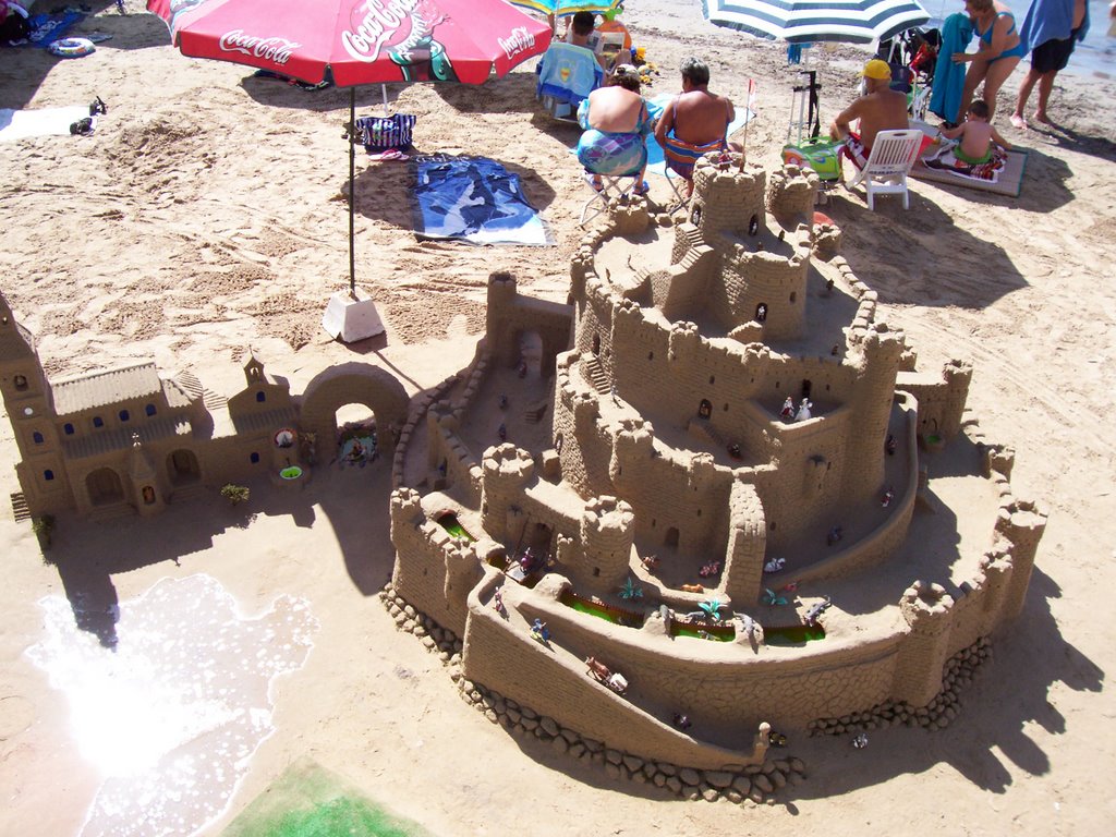 Castillo medieval castellano de arena by sergykorp