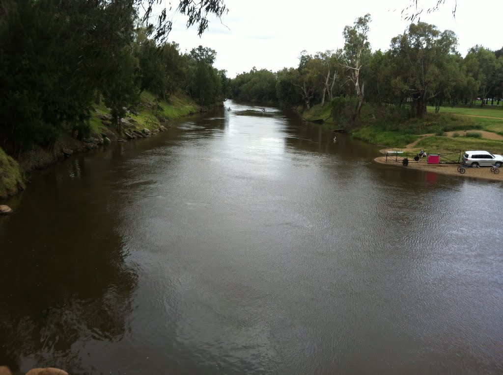 Macquarie River, Dubbo NSW by Dr Muhammad J Siddiqi by Dr Muhammad J  Siddiqi