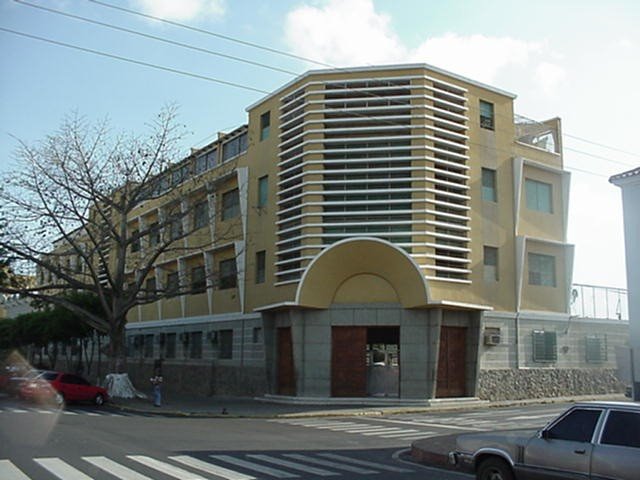 Colegio Pío XII de Coro by AlejandroPerozo