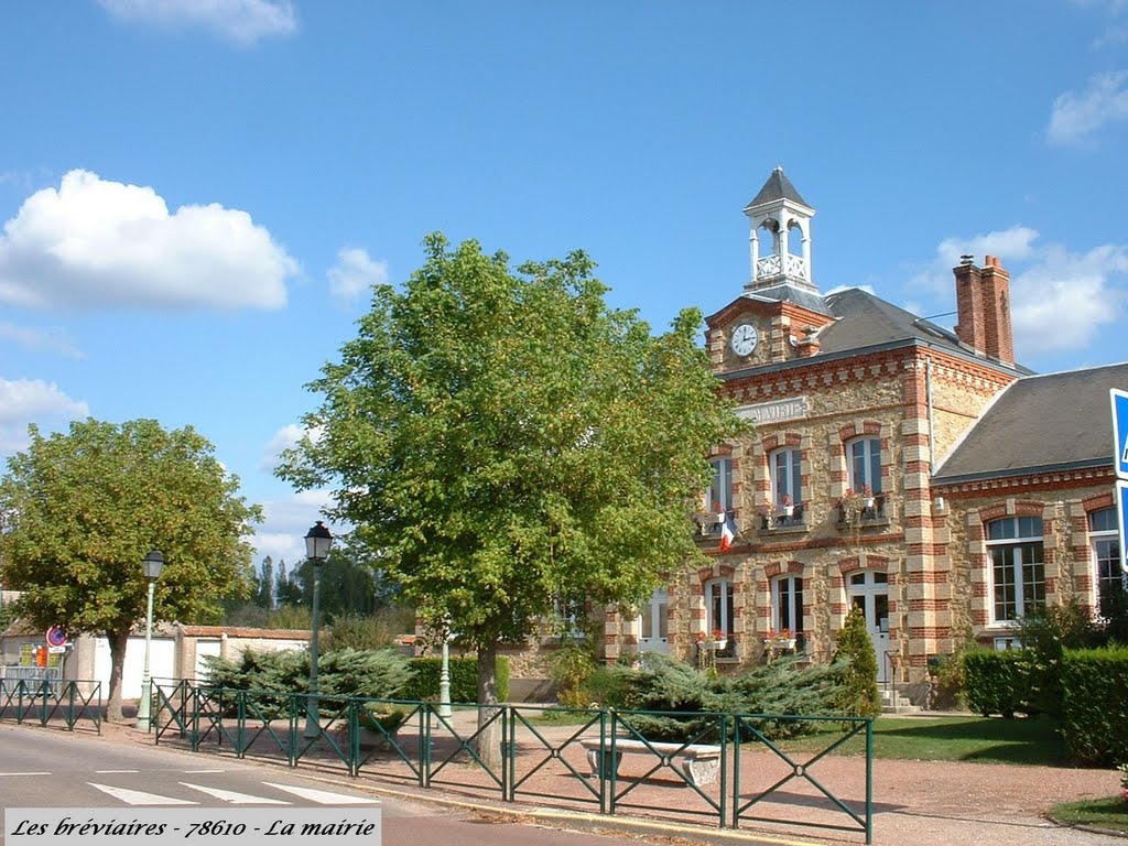 Les Brévières :Ile de France ( la Mairie) . by Bernard817