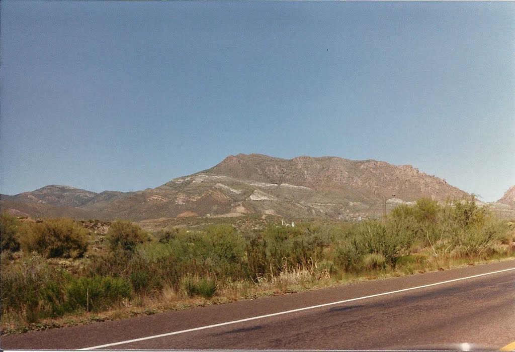 Mountain North of Superior by rutschke.jr