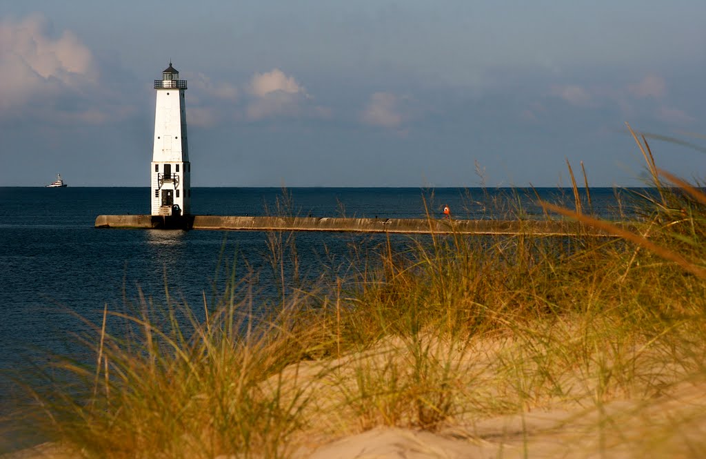 Lighthouse at Frankfort, Michigan by TJ Mac