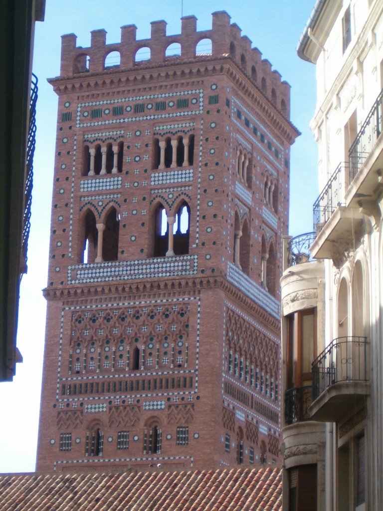 Torre del Salvador by Jorge Martinez Mateo